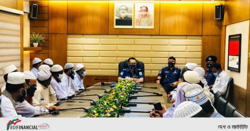 করোনা ভাইরাসের দ্বিতীয় ধাপ সংক্রমণ রোধে  মতবিনিময় সভায় সিরাজগঞ্জের পুলিশ সুপার