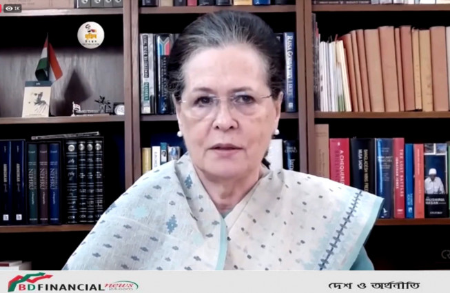 পাঁচ দশকে বাংলাদেশের অর্থনৈতিক উন্নয়ন প্রশংসনীয়: সোনিয়া গান্ধী