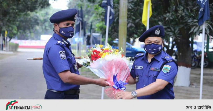 চাঁপাইনবাবগঞ্জ জেলা পুলিশের রিজার্ভ অফিস বার্ষিক পরিদর্শন করলেন রাজশাহী রেঞ্জ ডিআইজি