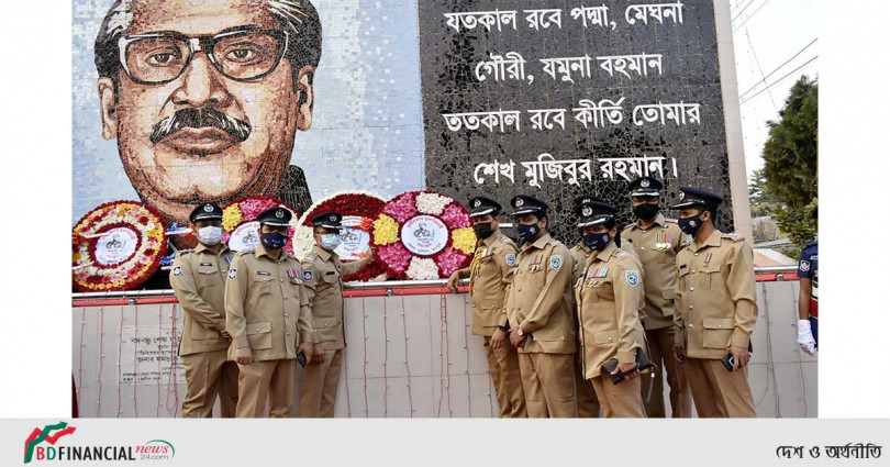 ২৬শে মার্চ মহান স্বাধীনতা ও জাতীয় দিবসে বঙ্গবন্ধুর প্রতি পুলিশ সুপার রংপুরের শ্রদ্ধা নিবেদন