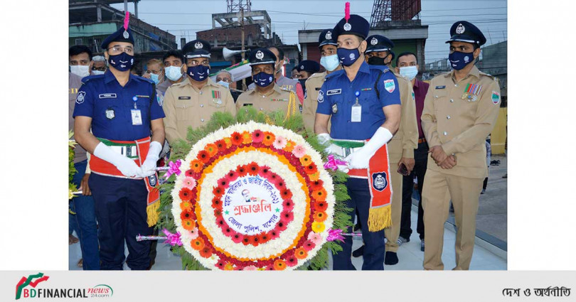 স্বাধীনতা যুদ্ধে আত্মদানকারী বীর শহীদদের প্রতি বিনম্র শ্রদ্ধাঞ্জলি জানালো জেলা পুলিশ যশোর
