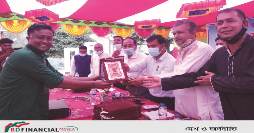কাশিয়ানীতে "সমমনা শিক্ষক পরিষদ" এর সন্মাননা পেলেন হায়দার হোসেন