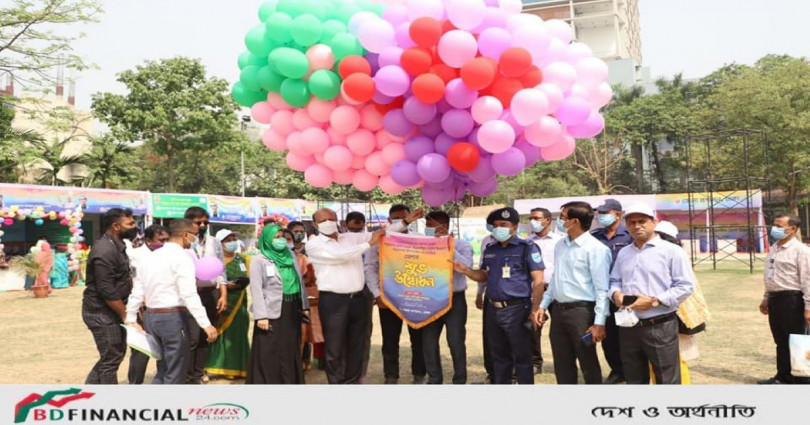 শিল্পকলা একাডেমিতে "বাংলাদেশের এক অনন্য অর্জন স্বল্পোন্নত দেশ থেকে উন্নয়নশীল দেশে উত্তরণ" মেলার উদ্বোধন