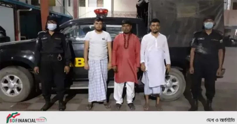 র্যাব- ১০ এর অভিযানে ইয়াবাসহ ৩ মাদক ব্যবসায়ী গ্রেফতার