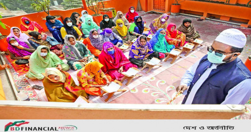 কোরআনের শিক্ষা দিয়ে নৈতিক চারিত্রিক পরিবর্তন ঘটাচ্ছে ‘দাওয়াতুল কোরান নামে তৃতীয় লিঙ্গের মাদ্রাসা’
