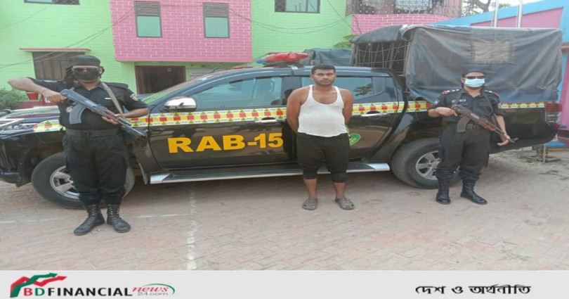 ১০০০০ ইয়াবাসহ এক মাদক কারবারীকে গ্রেফতার করেছে র্যাব-১৫