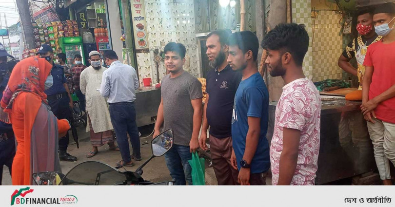 করোনাভাইরাসের সংক্রমণ প্রতিরোধে নরসিংদী জেলা প্রশাসনের ভ্রাম্যমান আদালত পরিচালনা