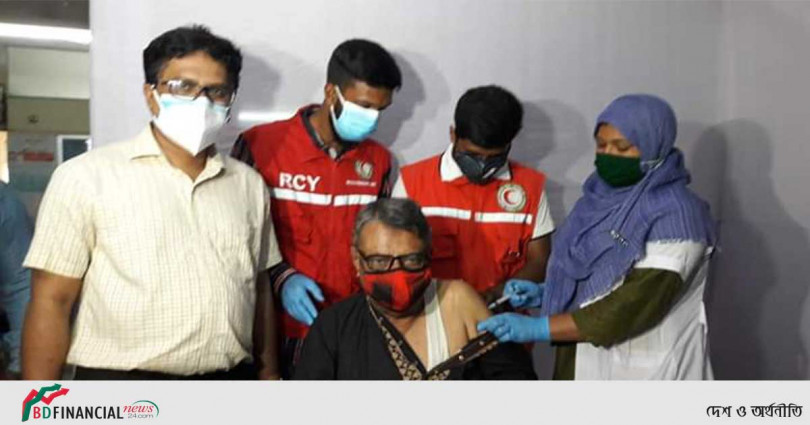মৌলভীবাজারে শুরু হয়েছে করোনার দ্বিতীয় ডোজ টিকা দান
