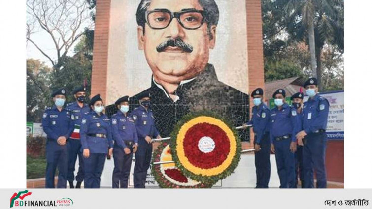 ঐতিহাসিক ৭ই মার্চে ময়মনসিংহ রেঞ্জ ডিআইজির শ্রদ্ধা