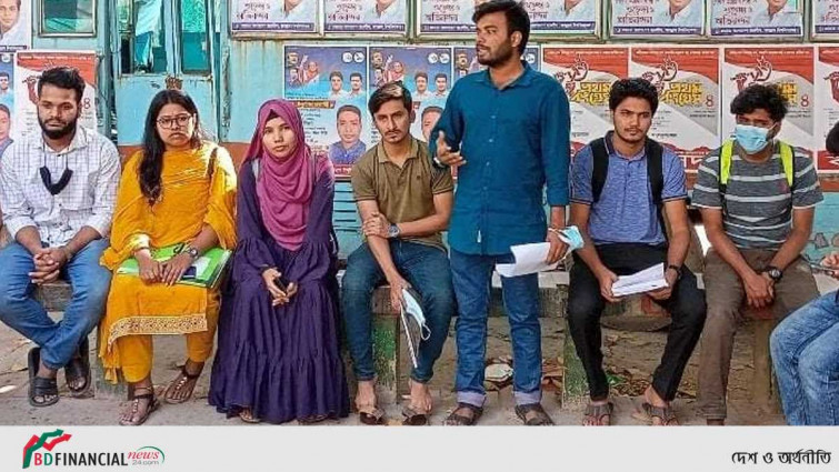 নির্বাচন স্থগিতের কারণ জানতে চায় জবি ডিবেটিং সোসাইটির একাংশ