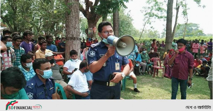 চা শ্রমিক মৃত্যুর অভিযোগে শ্রমিকদের মাঝে উত্তেজনা ওসির হস্তক্ষেপে পরিস্থিতি শান্ত