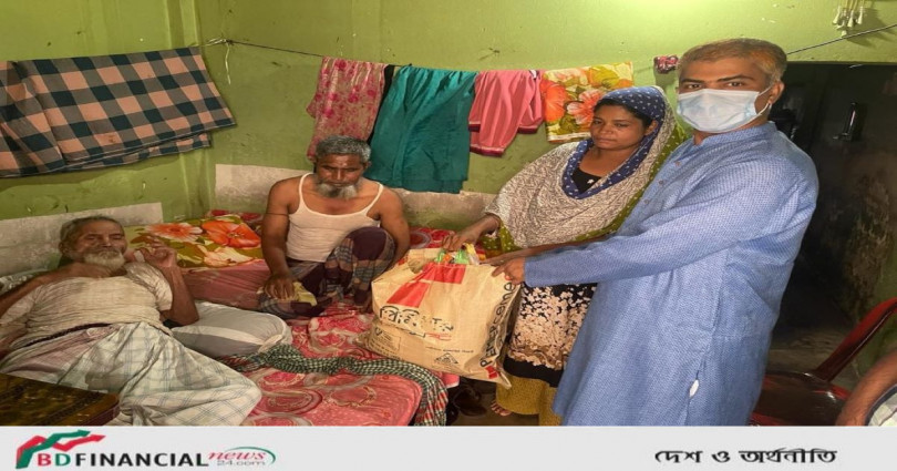 ১১৫ বছরের বৃদ্ধার খোঁজ নিলেন সিএমপি পুলিশ কমিশনার