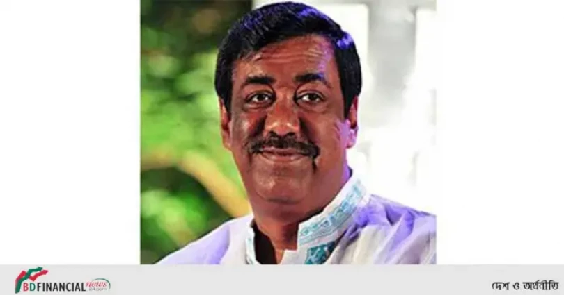 স্ত্রী ছেলেকে নিয়ে টিকা নিলেন শামীম ওসমান