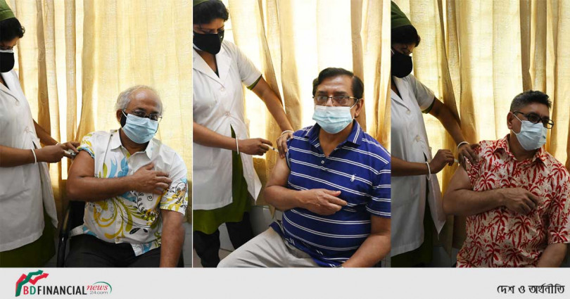করোনা ভ্যাকসিনের দ্বিতীয় ডোজ নিল অগ্রণী ব্যাংকের চেয়ারম্যান, এমডি সহ উর্দ্বতনরা