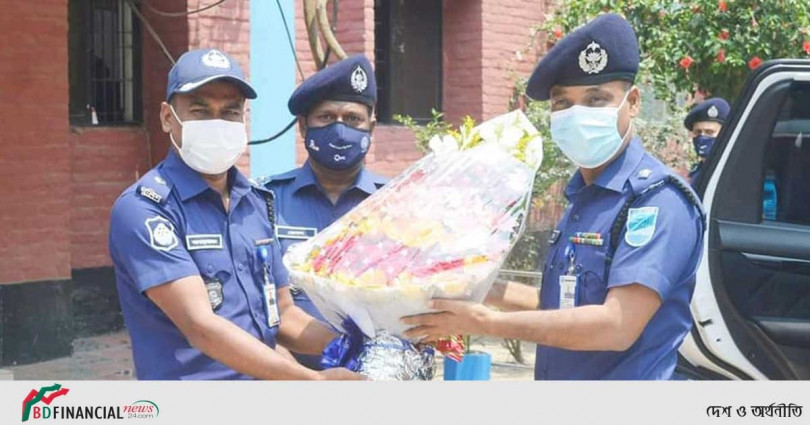 শ্রীনগর থানা পরিদর্শন করলেন পুলিশ সুপার আব্দুল মোমেন