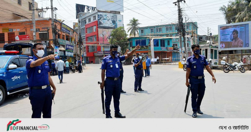 সর্বসাধারণকে ঘরমুখী করতে কাজ করে যাচ্ছে যশোর জেলা পুলিশের প্রতিটি ইউনিট