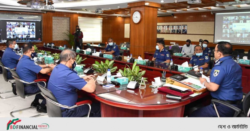 করোনা সংক্রমণ রোধে বিধি-নিষেধ কঠোরভাবে প্রতিপালনে পুলিশ কর্মকর্তাদের প্রতি নির্দেশ আইজিপি'র