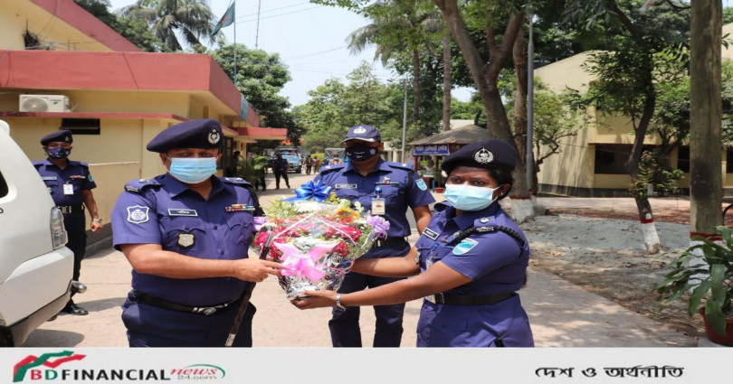 কালীগঞ্জ ও কাপাসিয়া থানা পরিদর্শনে পুলিশ সুপার এসএম শফিউল্লাহ্