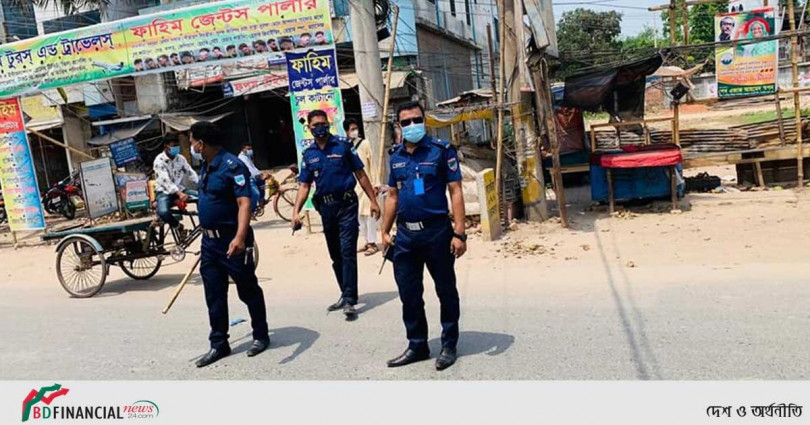 সাতক্ষীরায় লকডাউন বাস্তবায়নে তৎপর জেলা পুলিশ