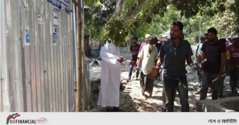 মুকসুদপুরে মসজিদের রাস্তায় বালি ভরাটকে কেন্দ্র করে প্রতিপক্ষের মামলার হুমকি