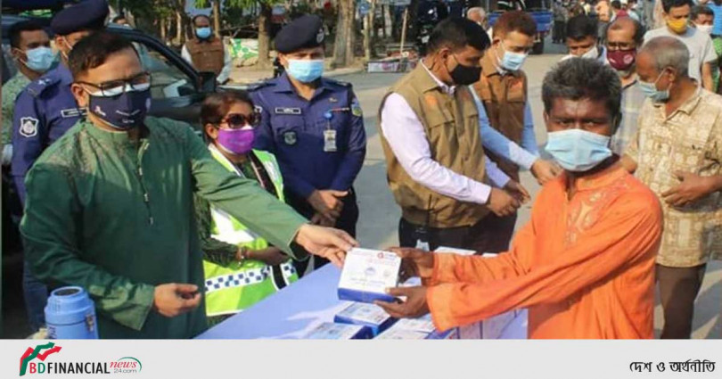 ময়মনসিংহের পুলিশ সুপার আহমার উজ্জামান এর উদ্যোগে পাঁচ টাকায় ইফতার