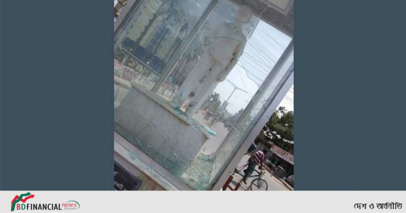 যশোরে শেখ রাসেলের ভাস্কর্য ভাঙচুর, আটক ১
