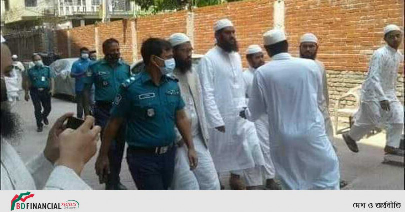 ৩ বিয়ের কথা স্বীকার করলেন মামুনুল হক!