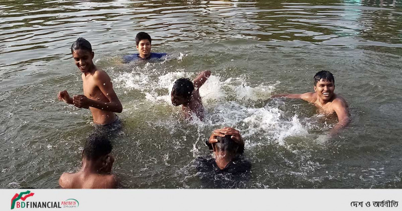 পাবনায় চলমান তাপদহে জনজীবন অতিষ্ঠ