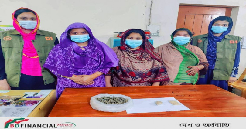 সিরাজগঞ্জে হেরোইন ও গাঁজাসহ ৩ নারী গ্রেফতার