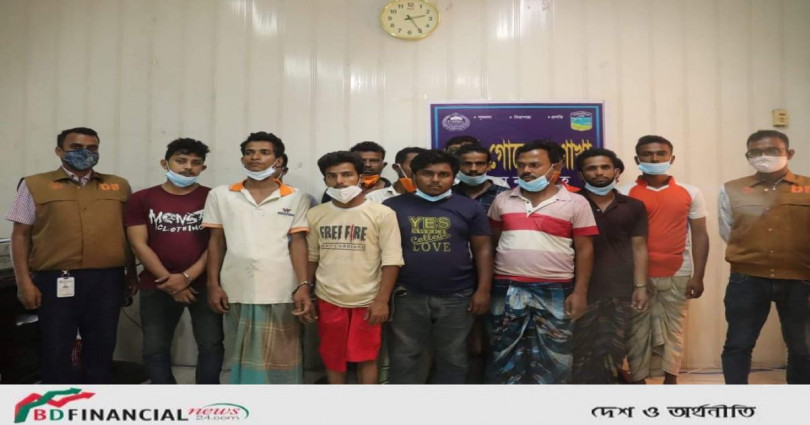 ১৩ জুয়ারী ও ২ মাদক ব্যবসায়ীসহ ১৫ জনকে গ্রেফতার করেছে ডিবি পুলিশ