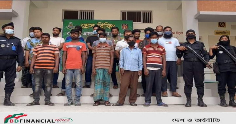 গৌরীপুরে র্যাবের অভিযানে ভারতীয় পণ্য সহ ১৮ চোরাকারবারি আটক