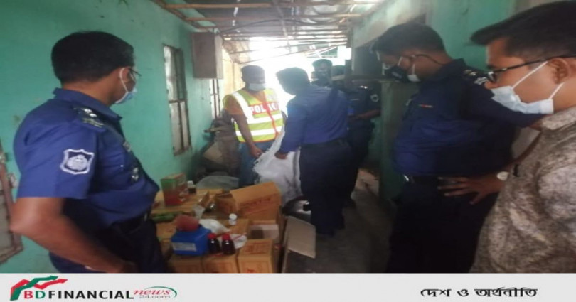 বিপুল পরিমান যৌন উত্তেজক সিরাপ জব্দ করেছে পাবনা থানা পুলিশ