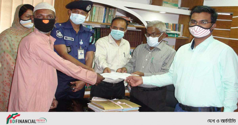 আটোয়ারীর ১২ কৃষি শ্রমিককে ধান কাটতে কুমিল্লায় প্রেরণ