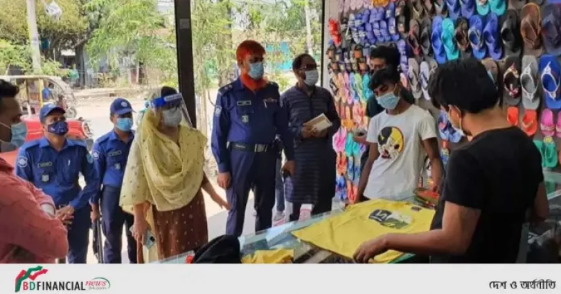 সংক্রমণ নিয়ন্ত্রণে সরকারি বিধি-নিষেধ প্রতিপালনে বদ্ধ পরিকর নরসিংদী জেলা প্রশাসন