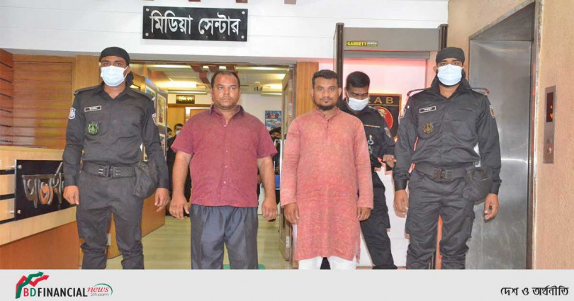 আরমানিটোলায় আগুন: দুই অভিযুক্ত গ্রেপ্তার
