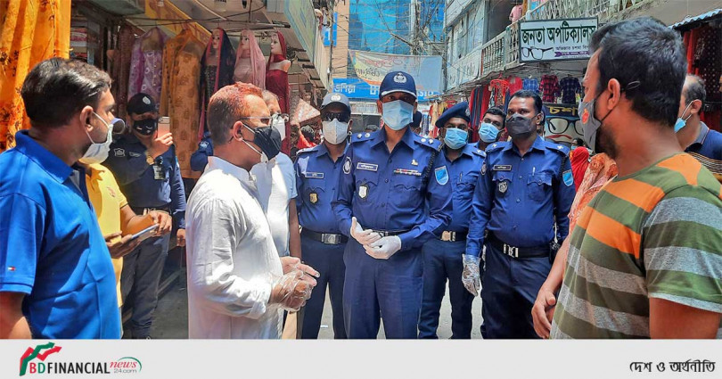 জেলা সদরে বিভিন্ন মার্কেট পরিদর্শন করলেন ফরিদপুরের পুলিশ সুপার