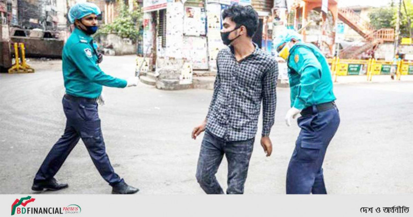 মাস্ক না পরলে ‘বেতের বাড়ি’