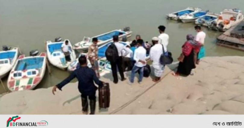 নিষেধ থাকা সত্ত্বেও অতিরিক্ত ভাড়া নিয়ে চলছে স্পিডবোট