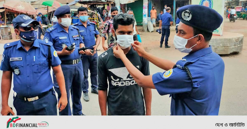 সংক্রমণরোধে সরকার ঘোষিত কর্মসুচি বাস্তবায়নে ভোলায় পুলিশি কার্যক্রম অব্যাহত