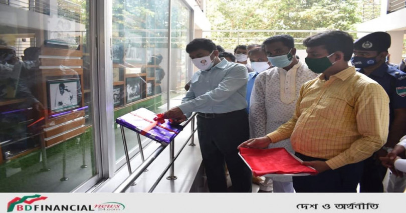 দিঘলিয়া উপজেলায় বিভিন্ন উন্নয়নমূলক কর্মকাণ্ডের উদ্বোধন করলেন খুলনার জেলা প্রশাসক