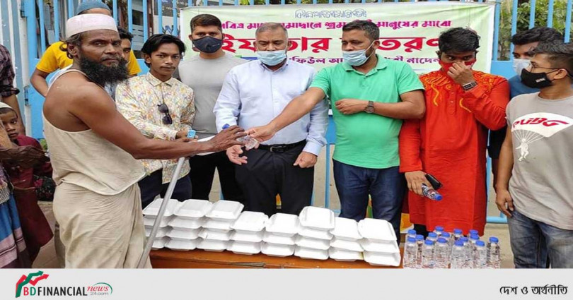 মে দিবসে শ্রমিকদের ইফতার দিলো উদ্দীপ্ত সিলেট