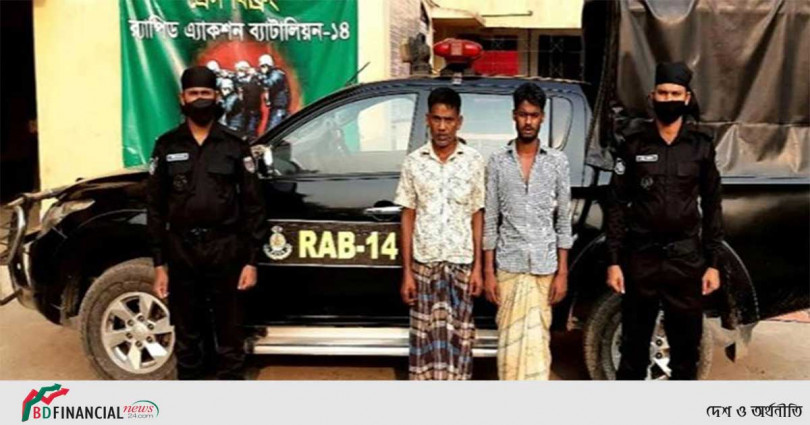 মুক্তাগাছায় জাল ডলারসহ প্রতারক চক্রের দুই সদস্যকে গ্রেফতার করেছে র্যাব-১৪