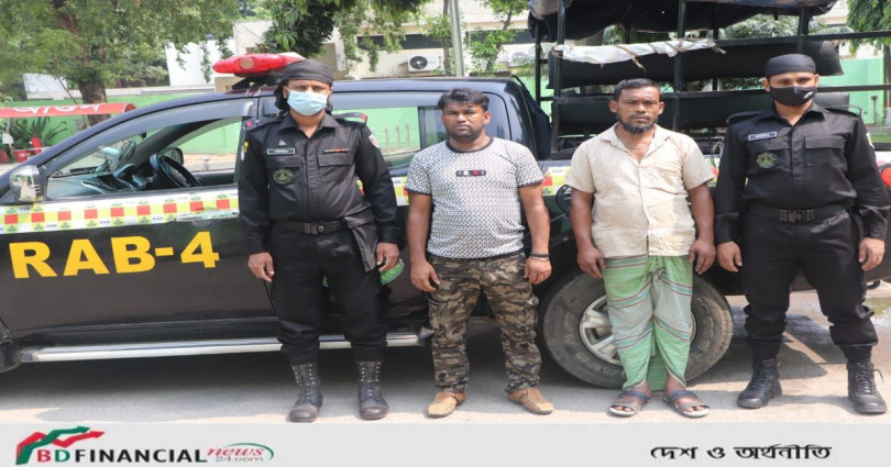 ২০ কেজি গাঁজাসহ ২ মাদক কারবারিকে গ্রেফতার করেছে র‌্যাব-৪