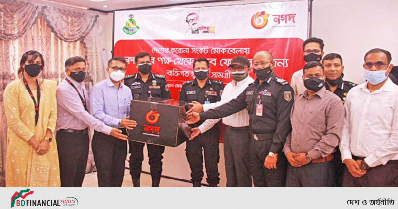 র্যাব সদস্যদের জন্য স্বাস্থ্য সুরক্ষা সামগ্রী দিল ‘নগদ’