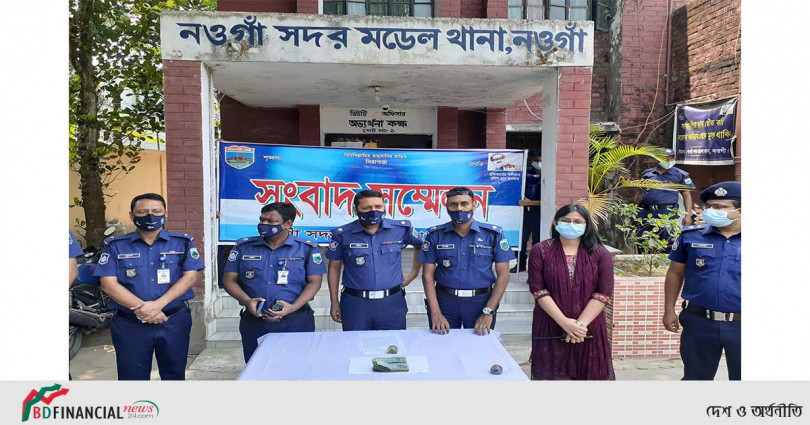 এক ঘন্টারও কম সময়ে চুরি যাওয়া টাকা উদ্ধার : সংঘবদ্ধ চোরচক্রের ৫ সদস্যকে গ্রেফতার করেছে নওগাঁ পুলিশ