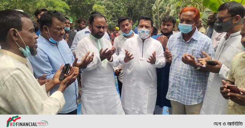 মৌজাকান্দা গ্রামের রাস্তার শুভ উদ্বোধন করলেন নজরুল ইসলাম বাবু এমপি