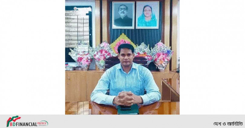 নদী থেকে বালু উত্তোলনে বাধা দেয়ার জের ইউএনও'র উপর হামলা, গাড়ি ভাংচুর