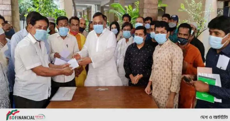 মুক্তিযোদ্ধাদের ঈদ শুভেচ্ছা উপহার পাঠালেন স্বরাষ্ট্রমন্ত্রী