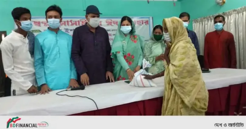স্বপ্ন সোসাইটির ঈদ উপহার বিতরণ কর্মসূচিতে হবিগঞ্জের জেলা প্রশাসক