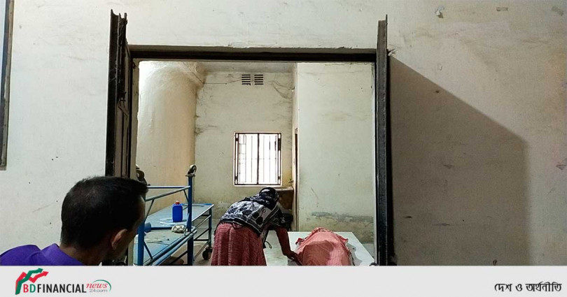 গৃহবধূকে হত্যার অভিযোগ স্বামীর বিরুদ্ধেঃ লাশ ফেলে পালালো স্বামী